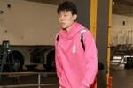 开拓者众将入场穿搭：杨瀚森粉色系 格兰特依旧独美